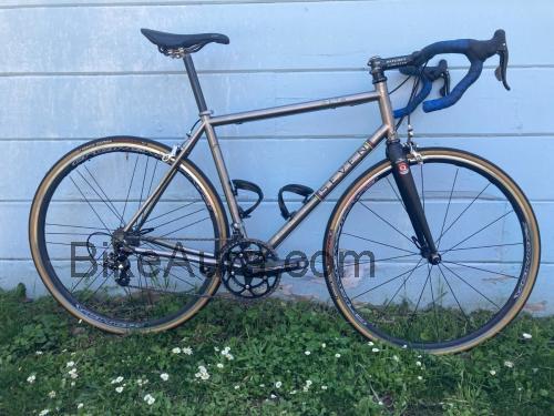 Seven Alta ficha tecnica